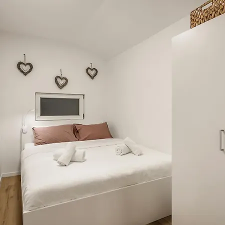 Superior Fortuna Catez ob Savi